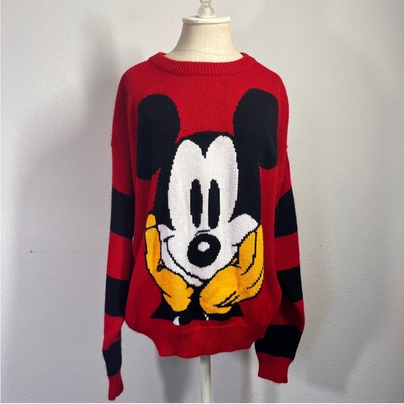Vintage Mickey and Cole red pullover sweater, made in Hong Kong 100% nylon - Picture 1 of 4